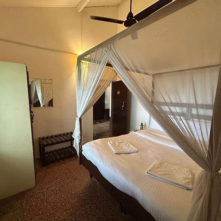 Ocean View Goan Beach House Калангуте Екстериор снимка
