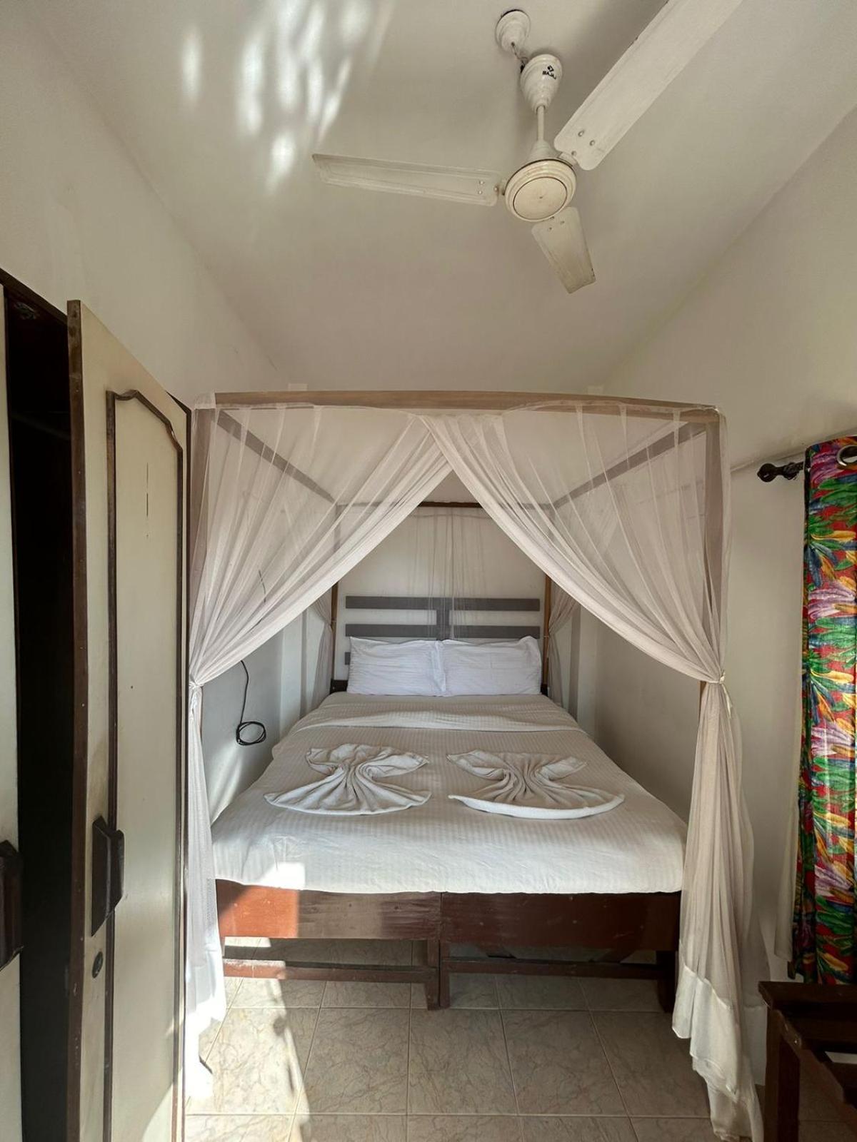 Ocean View Goan Beach House Калангуте Екстериор снимка