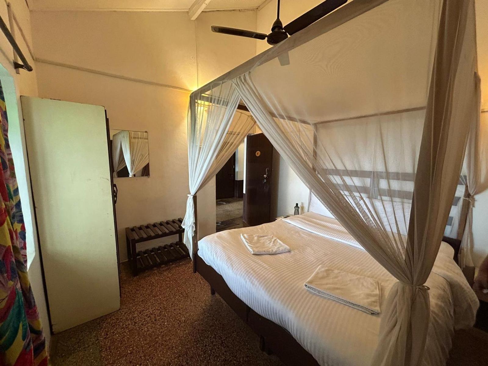 Ocean View Goan Beach House Калангуте Екстериор снимка