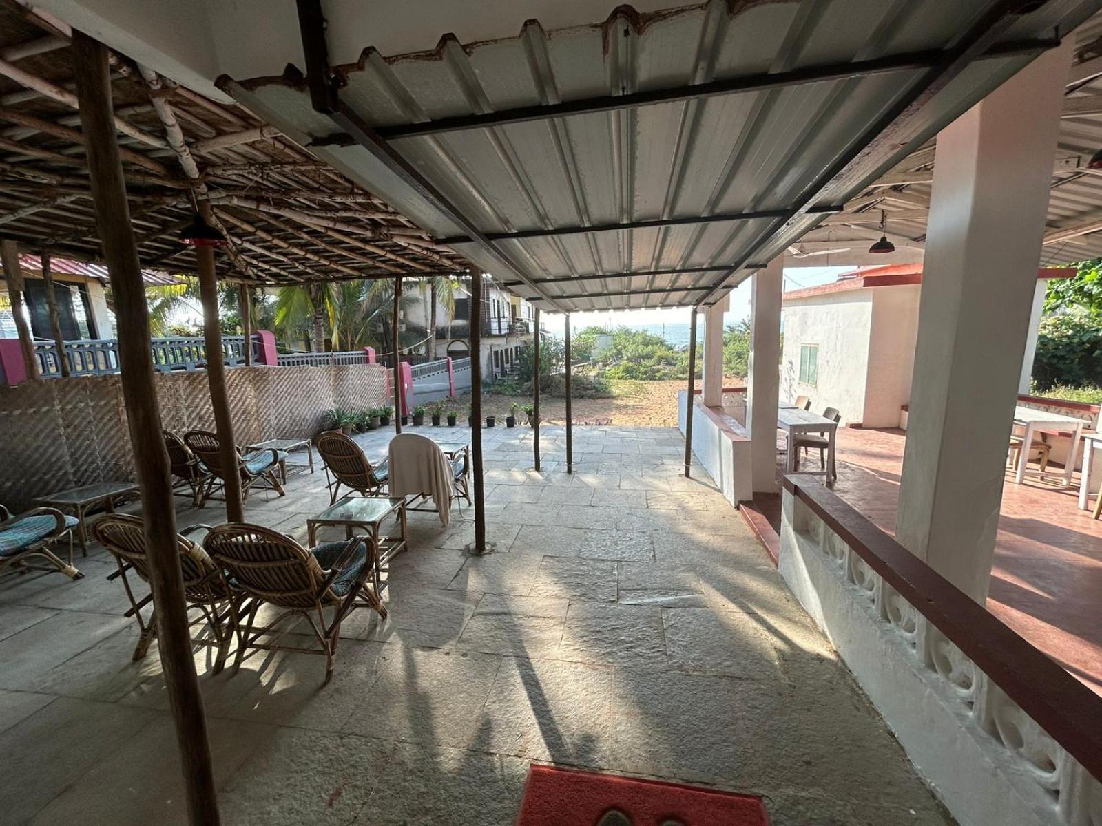 Ocean View Goan Beach House Калангуте Екстериор снимка