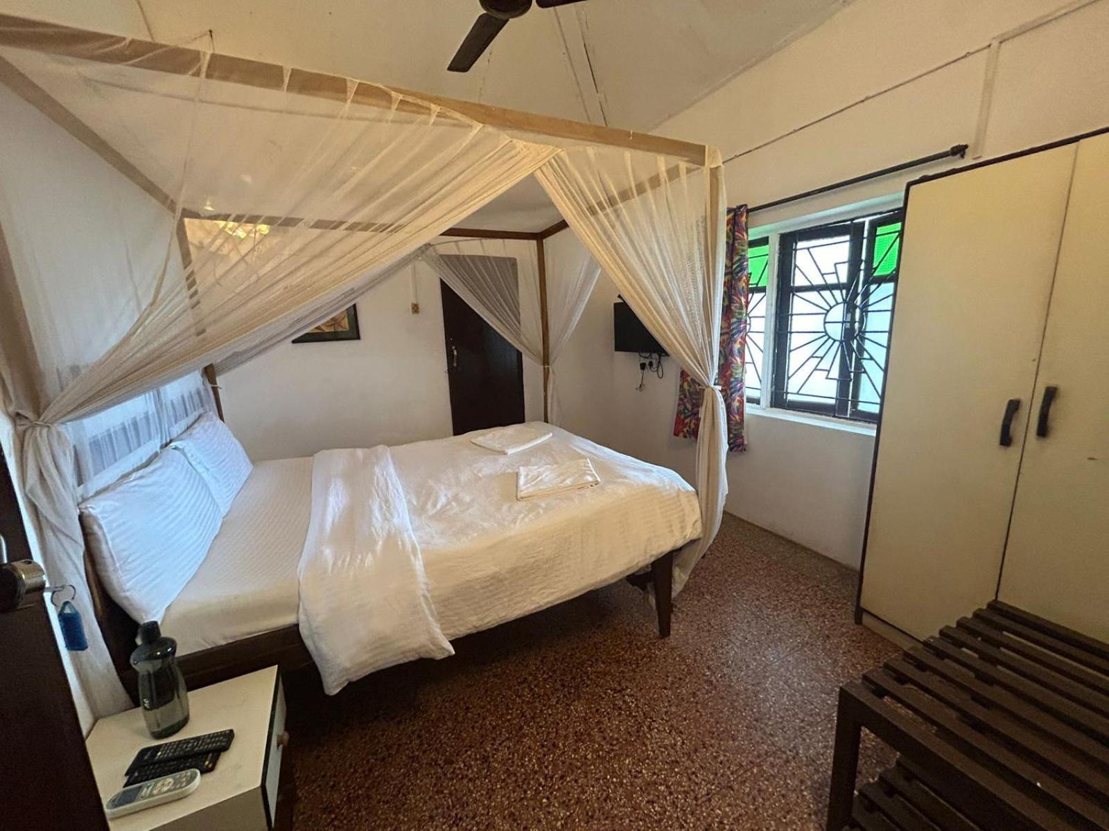 Ocean View Goan Beach House Калангуте Екстериор снимка